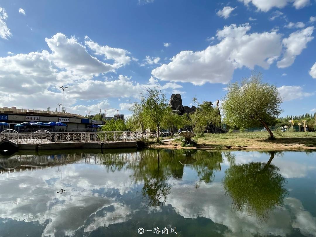 青海省冷门公园，位于格尔木市中心且免费开放，去过的游客很少