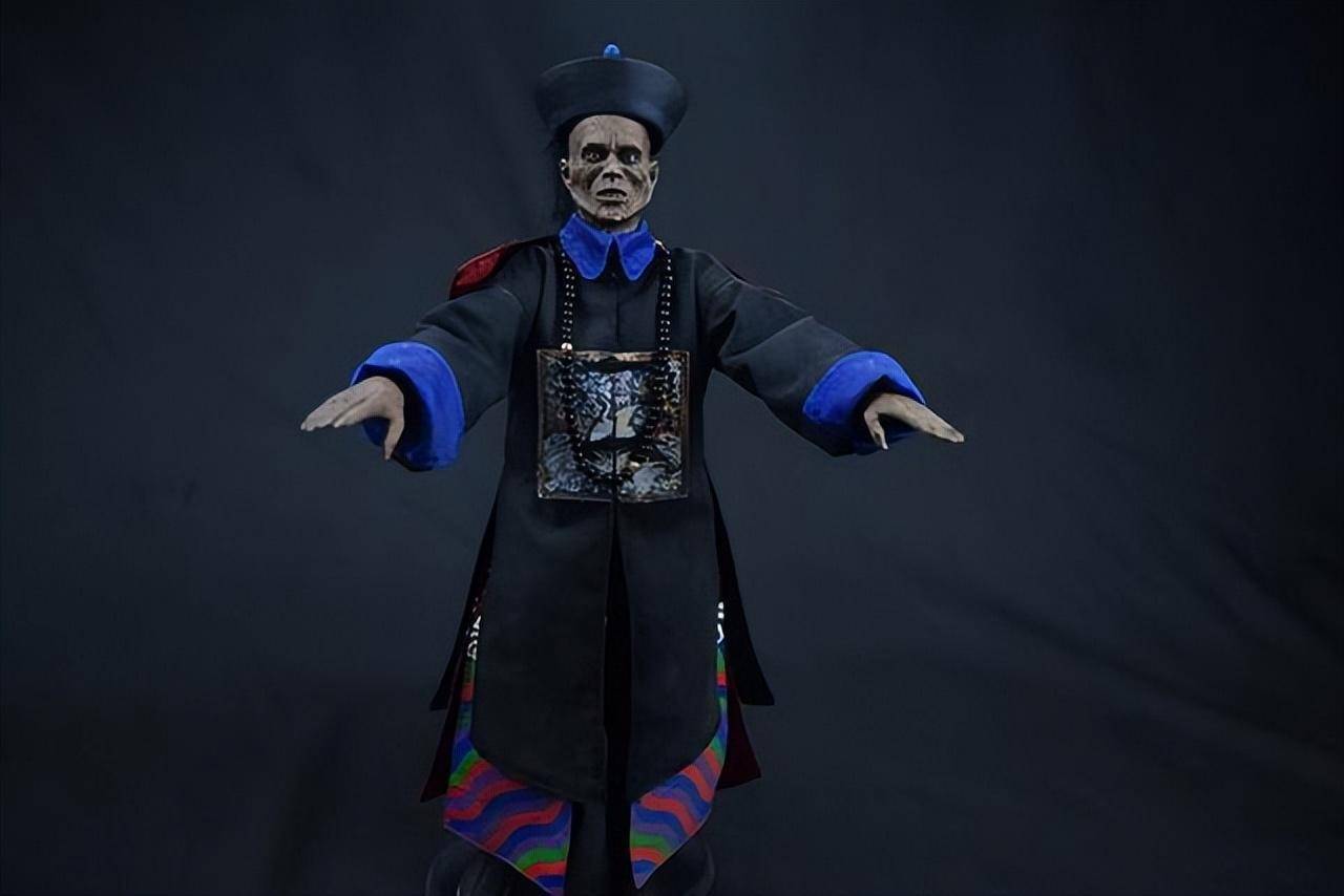 所以寿衣就给人阴森恐怖的感觉