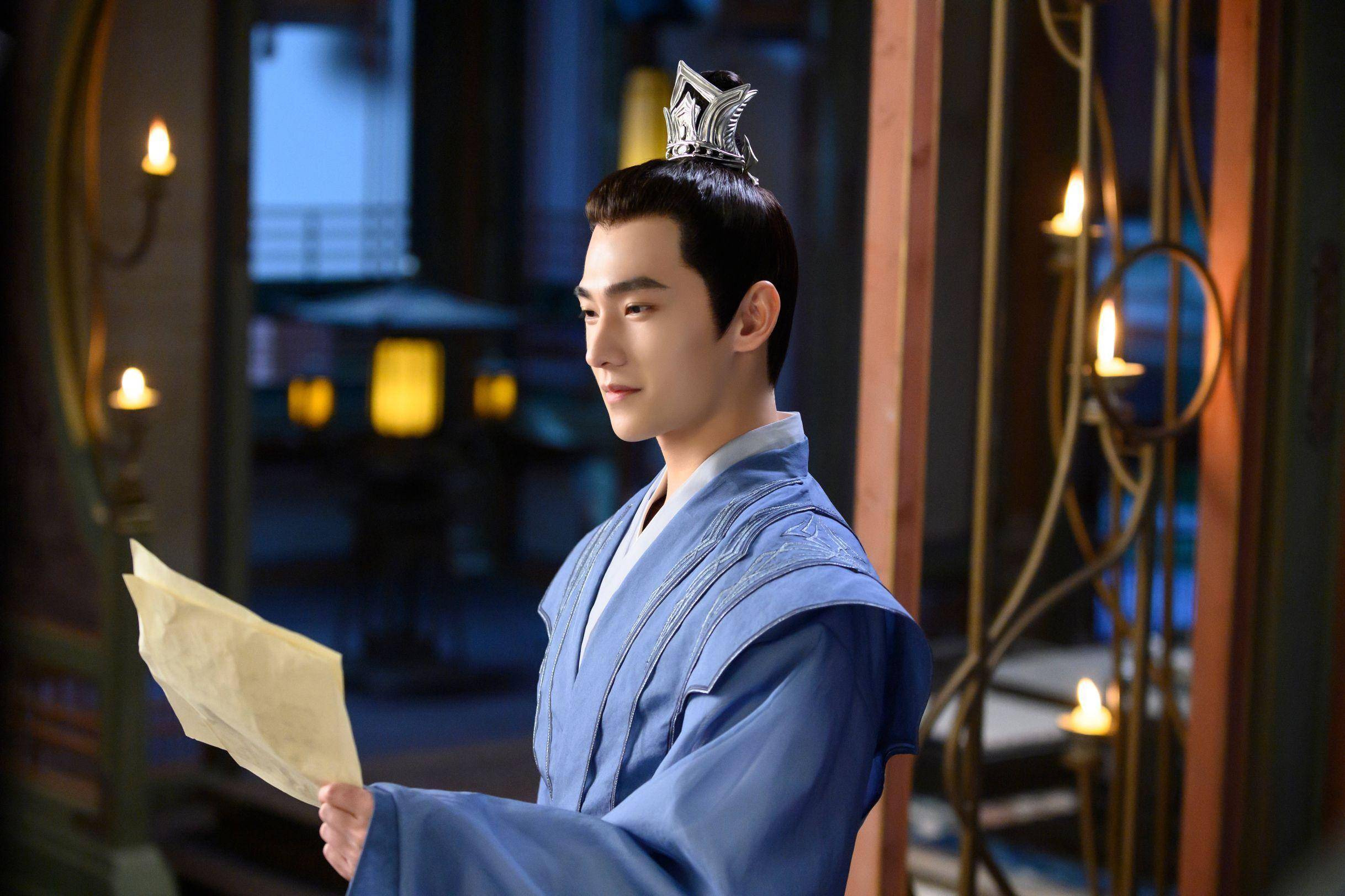 杨洋李一桐主演的军旅剧《特战荣耀》也同样是近期同题材作品中的黑马