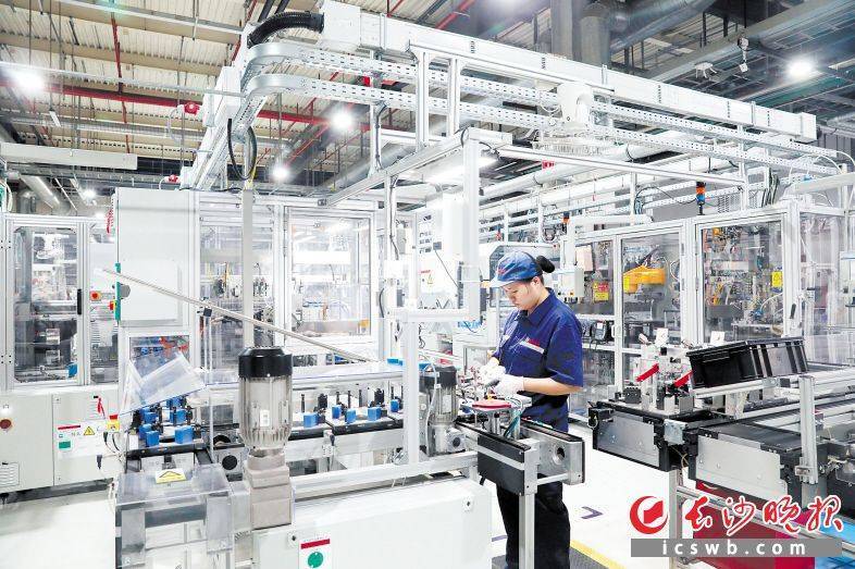 长沙自动化设备选型与落地：从PLC控制柜到工控系统集成的实战思路
