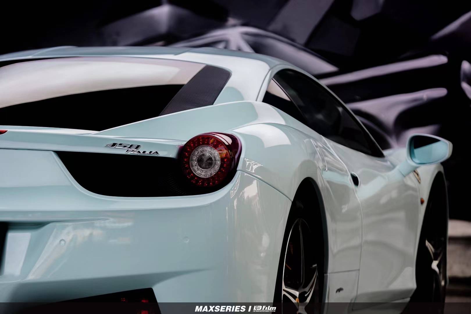 法拉利458-lbfilm改色膜原厂漆冰川蓝,蓝得非常纯净剔透_搜狐汽车