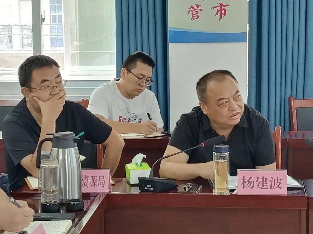 县委常委,县委办公室主任马飞,县人