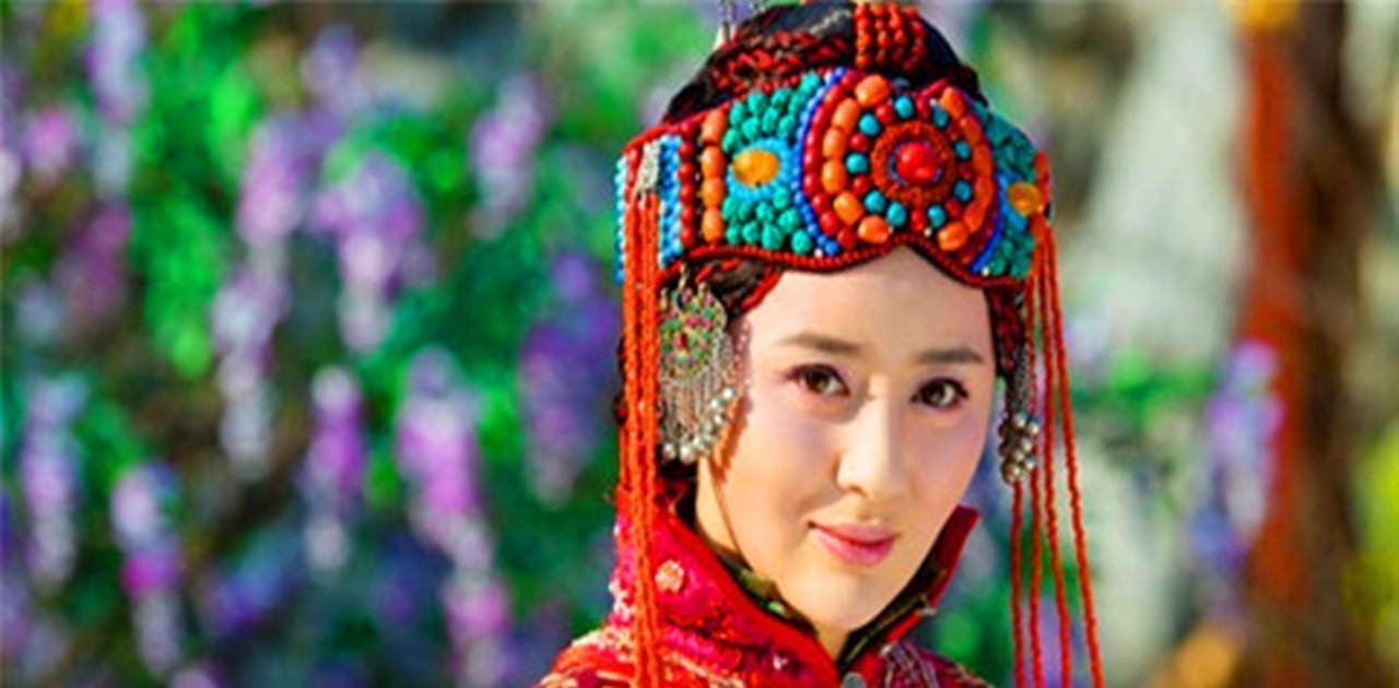 她是清朝唯一被废皇后,怀孕时被赶出宫外,选择再嫁他人终获幸福_博尔