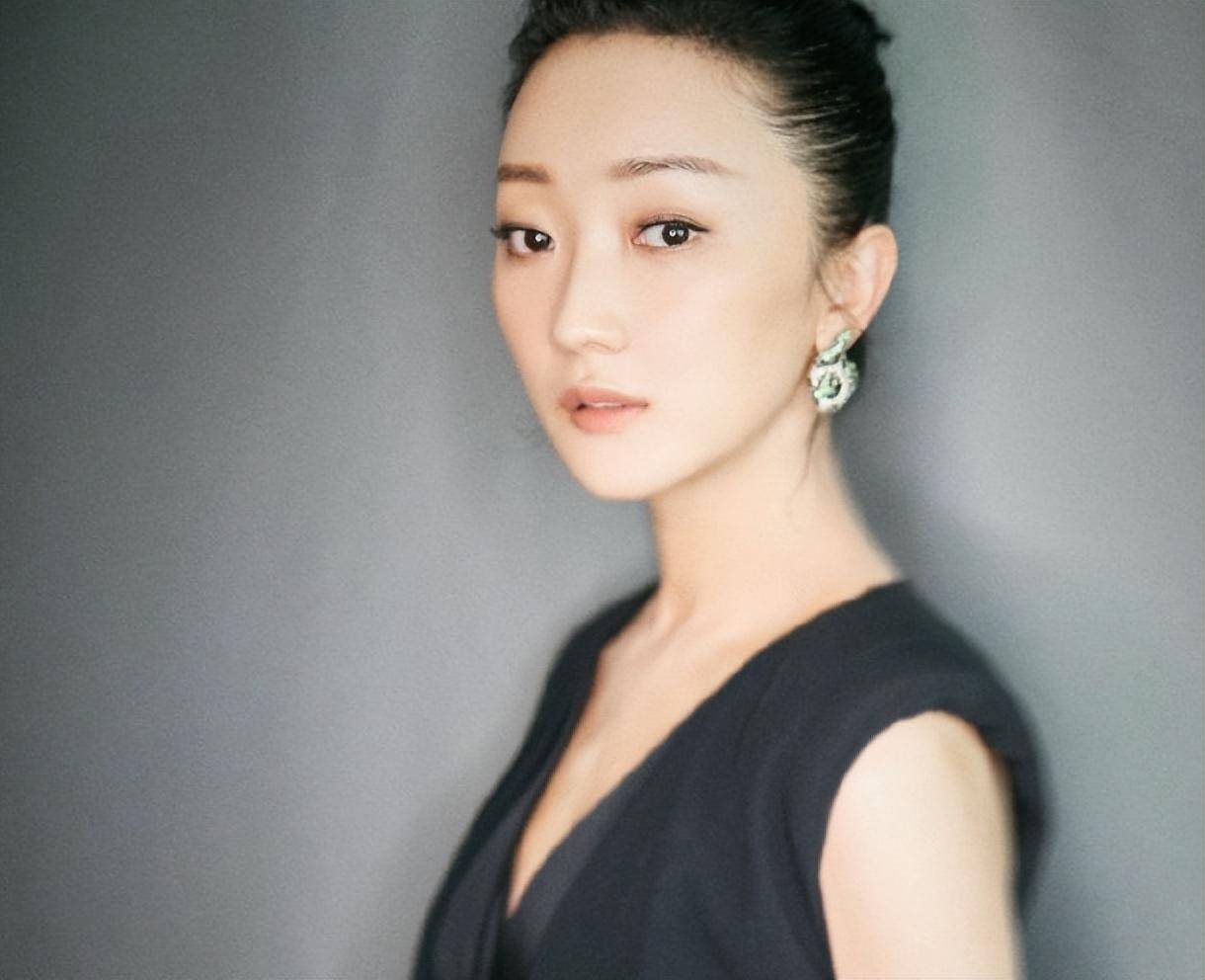 张瑶:歌手转型演员,两次求婚终嫁高富帅,无儿无女也幸福_比赛_父亲