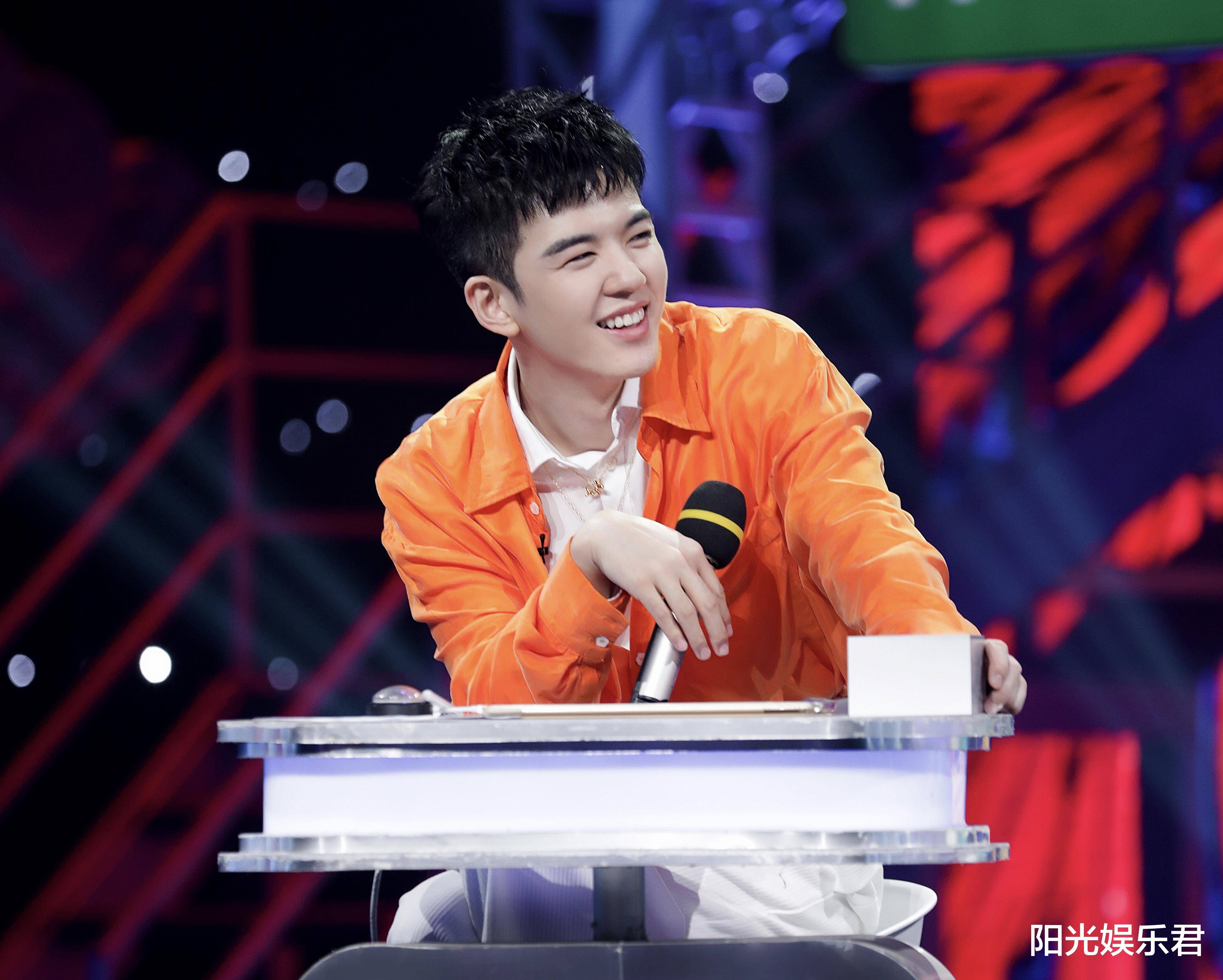 仝卓出事后,谁注意《快本》怎么给他打码的,观众很难不笑出声_后期