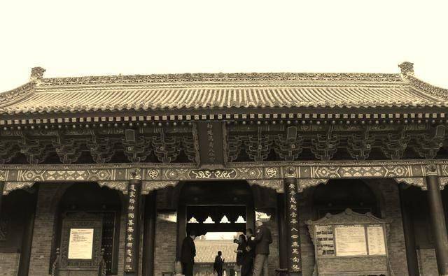 西安有一求签特灵的寺庙，当地人称为八仙庵，还藏有一段传说