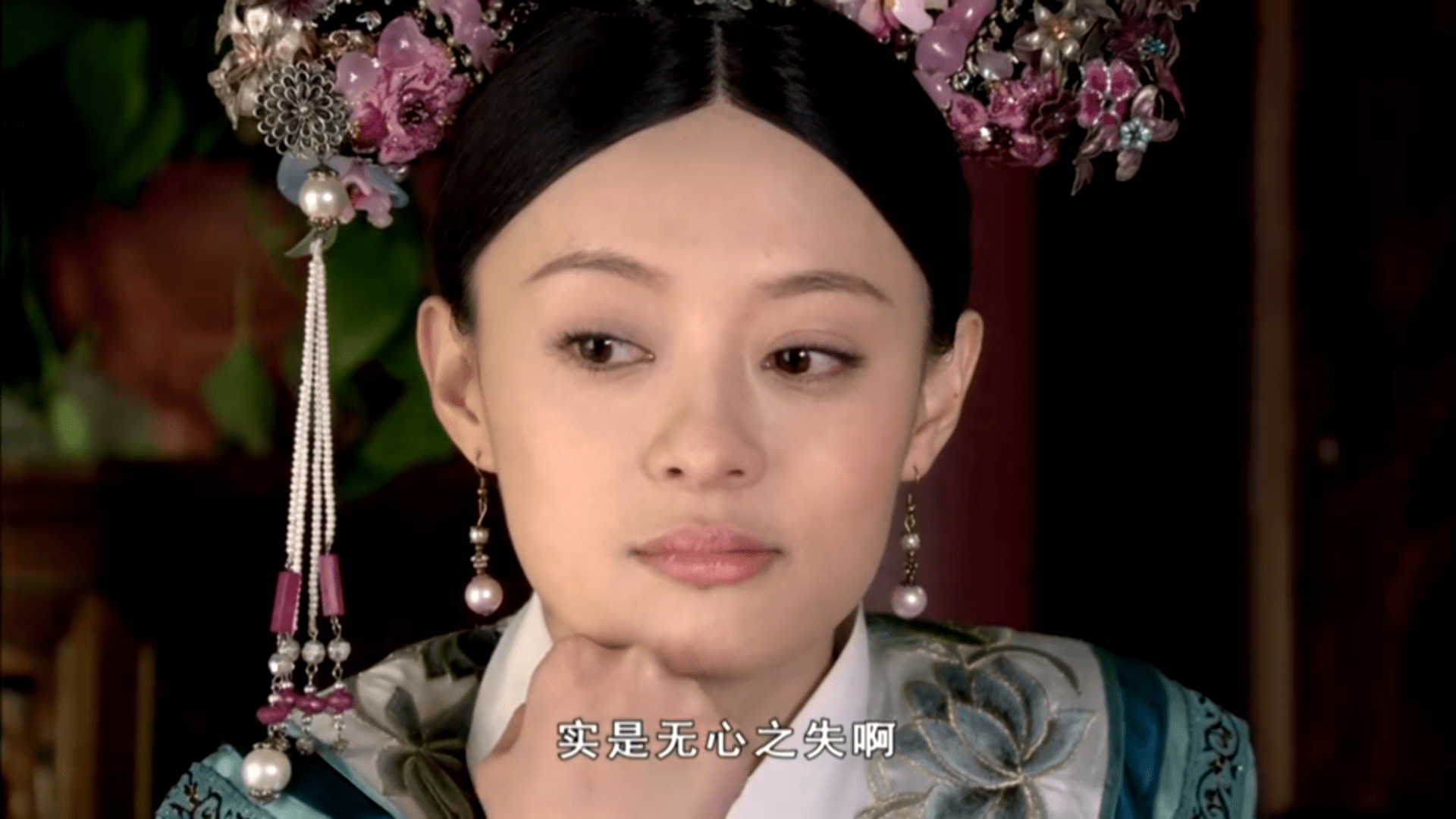 甄嬛传:未曾见过甄嬛,果郡王除夕夜倚梅园为何私藏甄嬛小像?