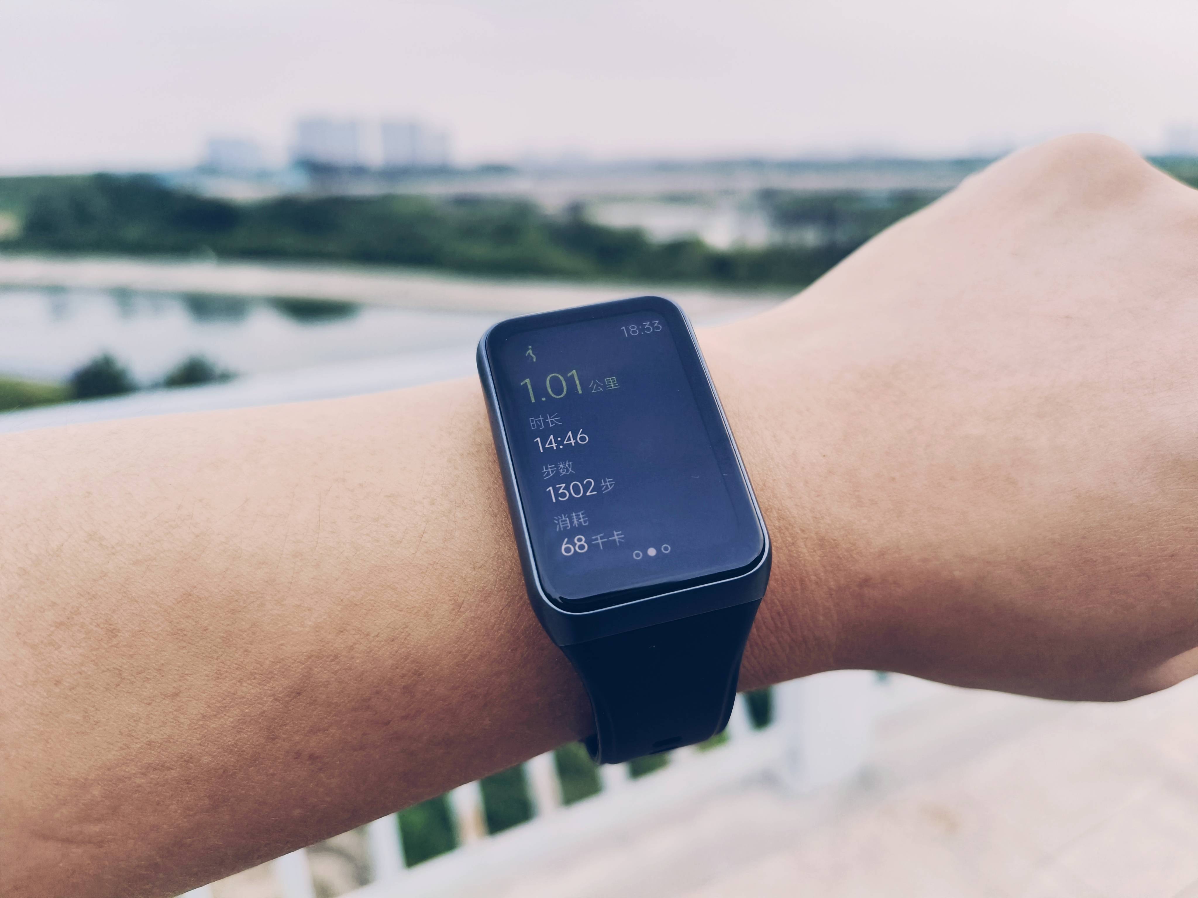 售价249,该有的功能它都有,oppo手环2值得买吗?_运动_监测_刚需