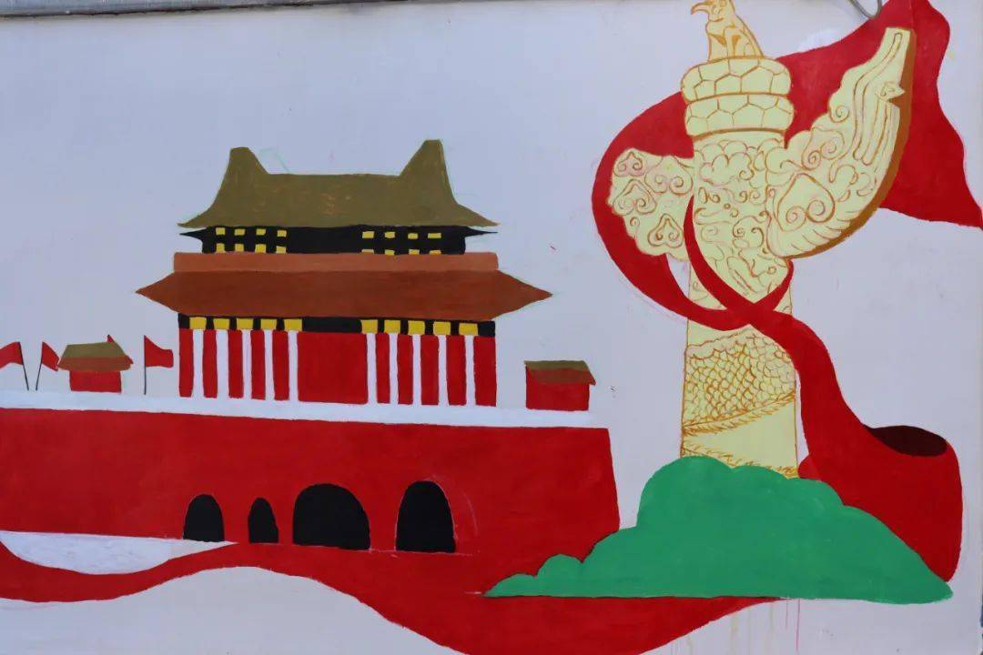 文化墙上绘有社会主义核心价值观,中国梦等相关文字,也有文明礼仪