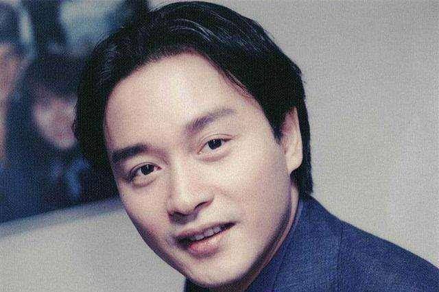 捏成龙的脸,踢向华强凳子,巅峰时期的张国荣到底有多豪横?