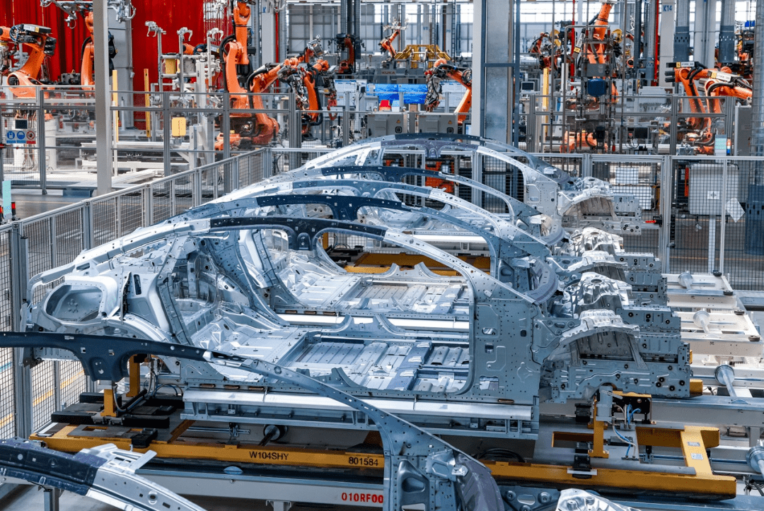 初见北京奔驰顺义工厂,长城脚下筑造的"新长城"_搜狐汽车_搜狐网