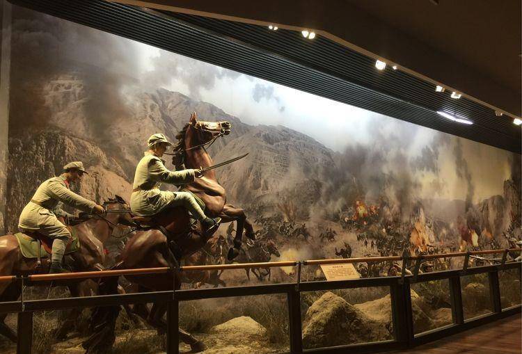 宾,陕北八十四师高桂滋,八十六师井岳秀,关中六十一师杨步飞奋力进剿