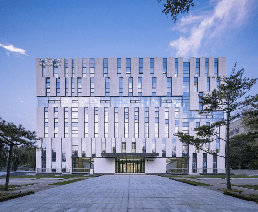 老館,西館(逸夫館)及北館(李文正館)