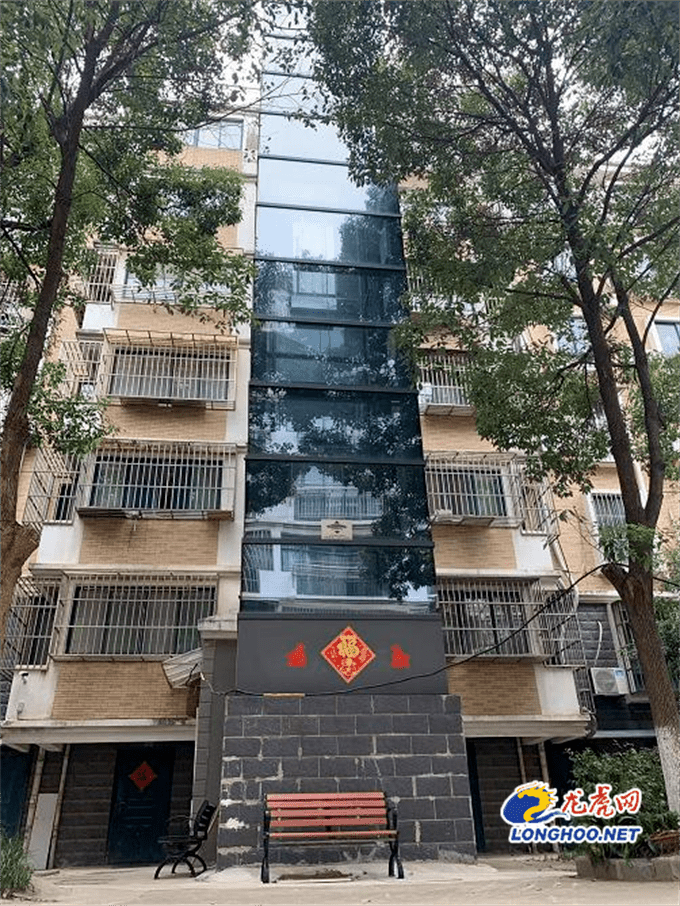 摄提前谋划多方聚力 打好加梯"组合拳"紫金海岸小区位于马群街道马群