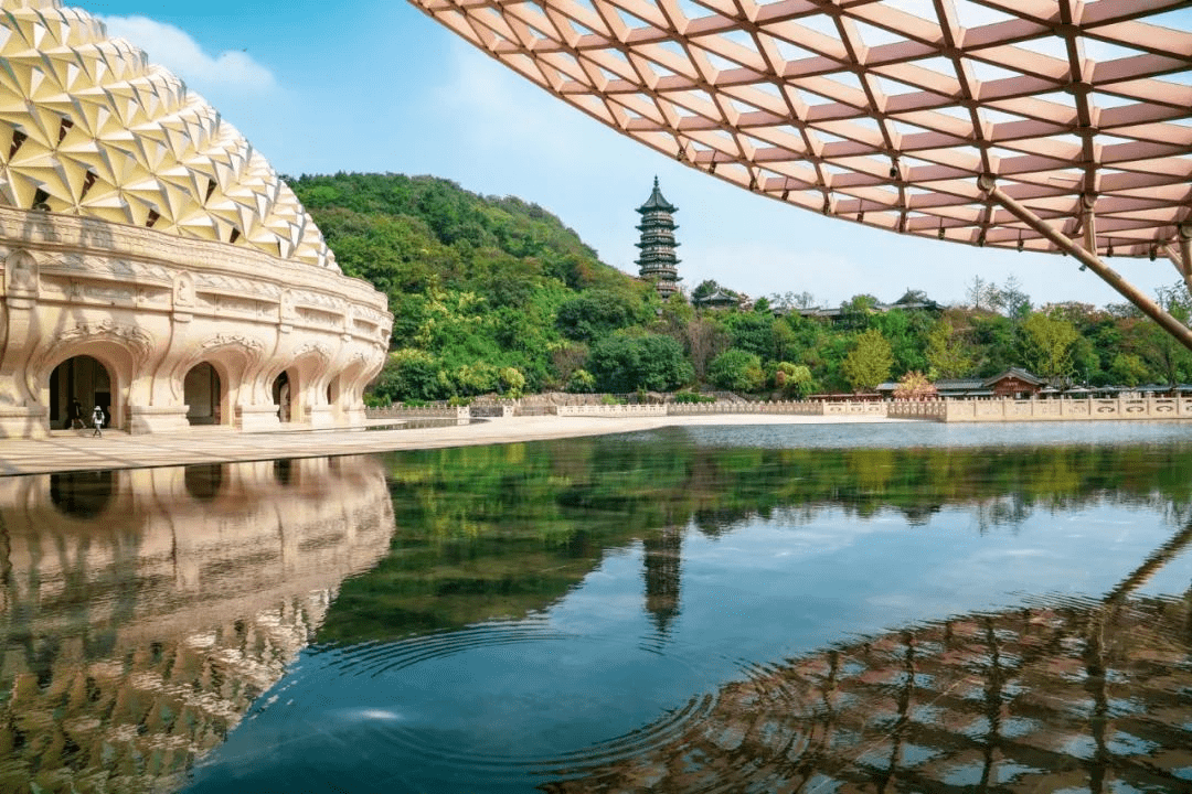 臻享私湯,地平線下-88m·上海深坑洲際酒店,國際慢城&天空之境,雙飛