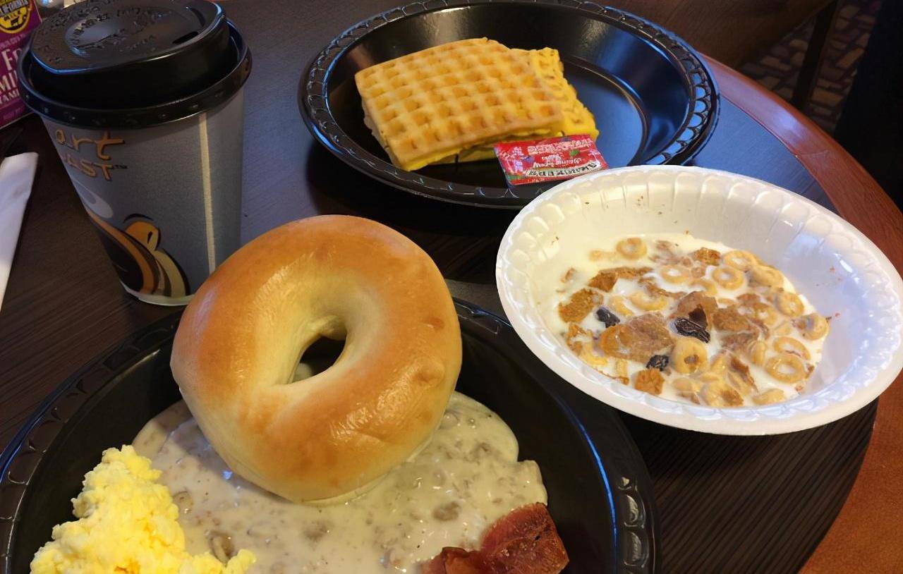 日本人的早餐，美国人的早餐，中国人的早餐，差距真不是一般的大