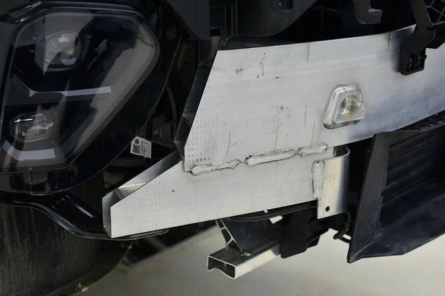 怎么给aj消毒真猛！目前最厚防撞梁，没有之一_https://www.jmylbn.com_新闻资讯_第4张