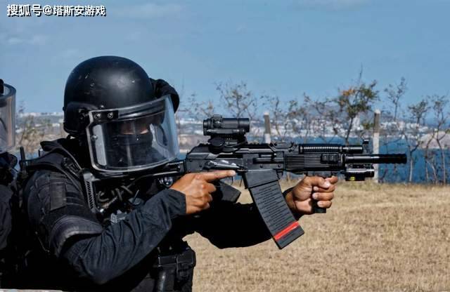 全球10大著名连发霰弹枪,前两款是"连喷"中的明星枪_弹药_自动步枪