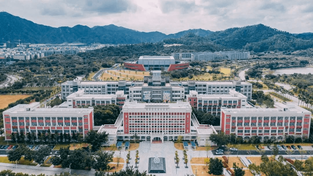 【2022年迎新季】我想把北理珠说给你听_bitzher_知识_教学楼