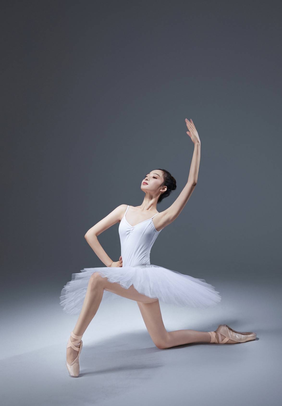 又美又会演戏还会跳芭蕾的孙嘉璐,原来是这样软萌的甜美女孩_视频