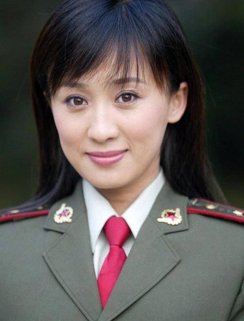 赵苏婷是个个头很高的女演员,有1米72那么高,她给我印象最深的角色,是