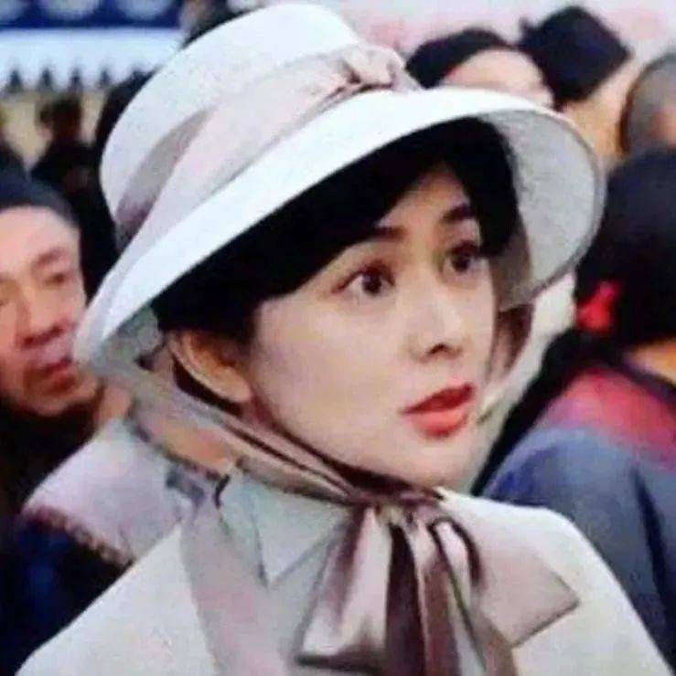 极罕见名人老照片,正牌黄飞鸿和“十三姨”原来长这样啊!_年代_时间_孩子