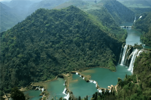 群瀑飞流，溶洞相连！贵州这一景区，占地344平方公里，景色超美