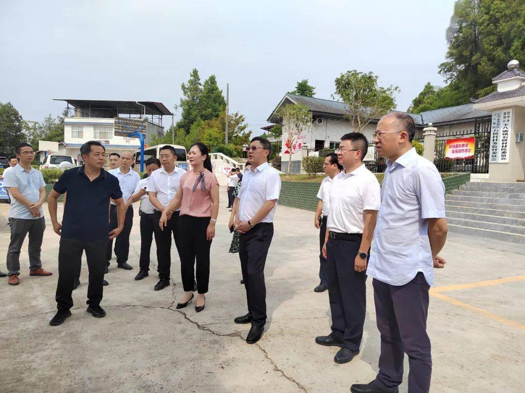 巴中市委书记空缺图片