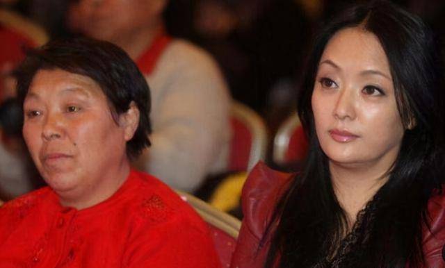 香港"三大贼王"之首——张子强,只不过是她老婆的一颗棋子而已_罗艳芳