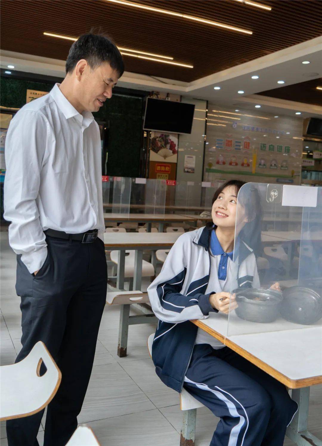 【招聘】深圳市光明区高级中学招聘食堂员工
