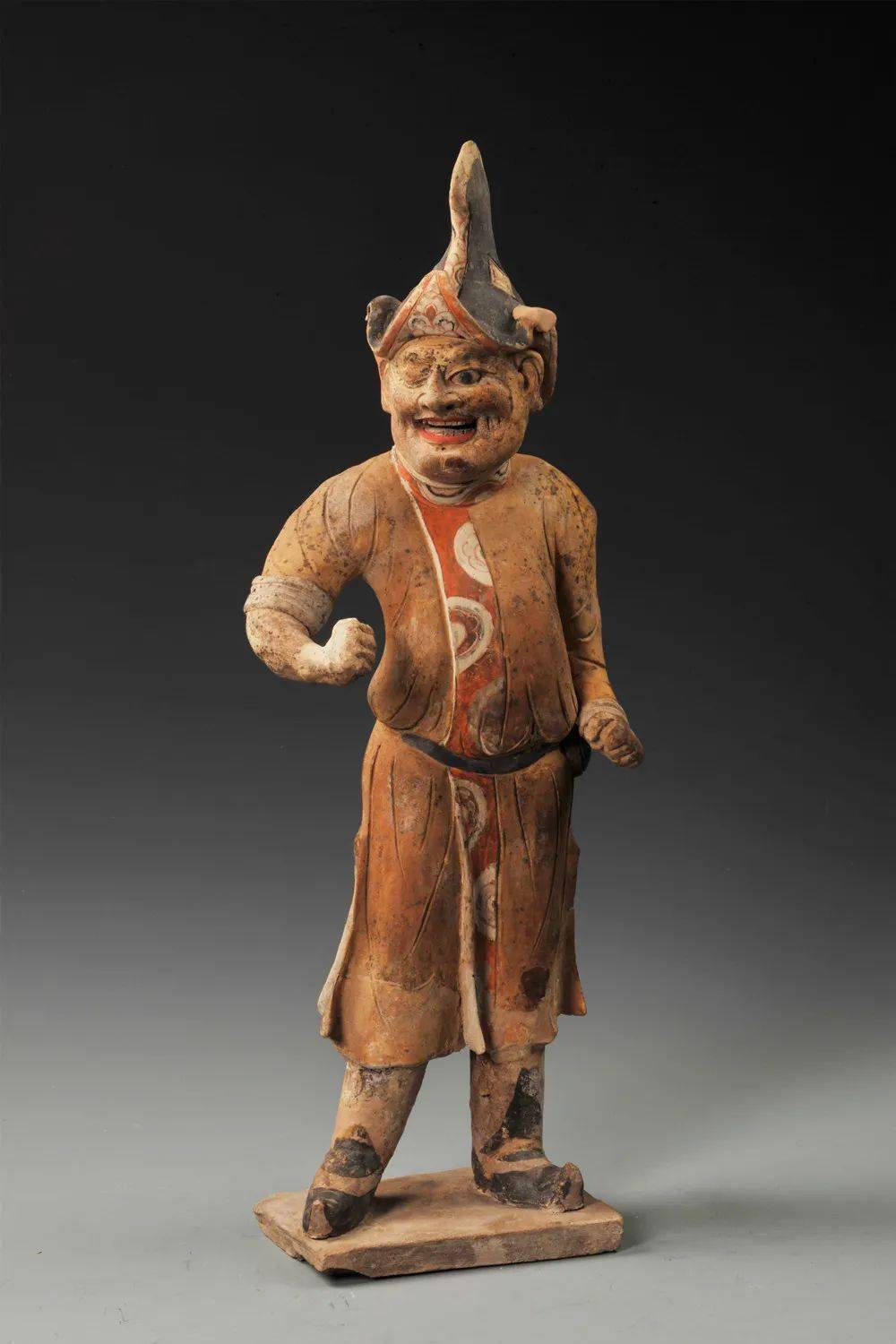 "胡风系"的大唐表情包_胡人俑_唐代_古墓