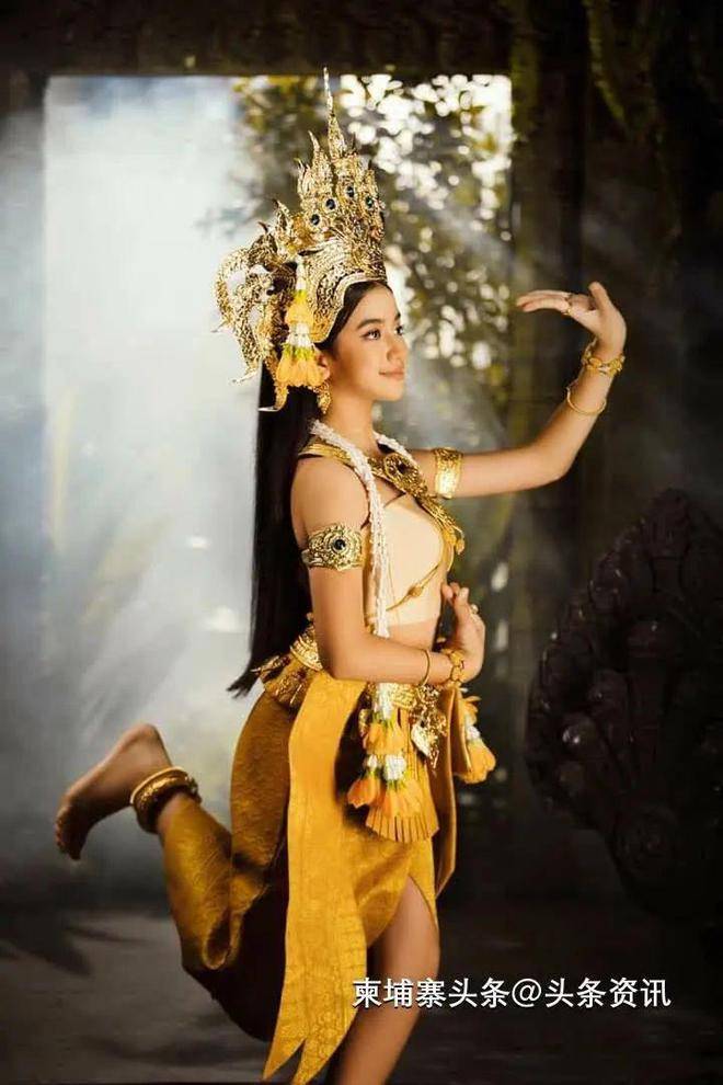 柬埔寨小公主身穿仙女服装美照曝光!网友:不愧是王室血脉!