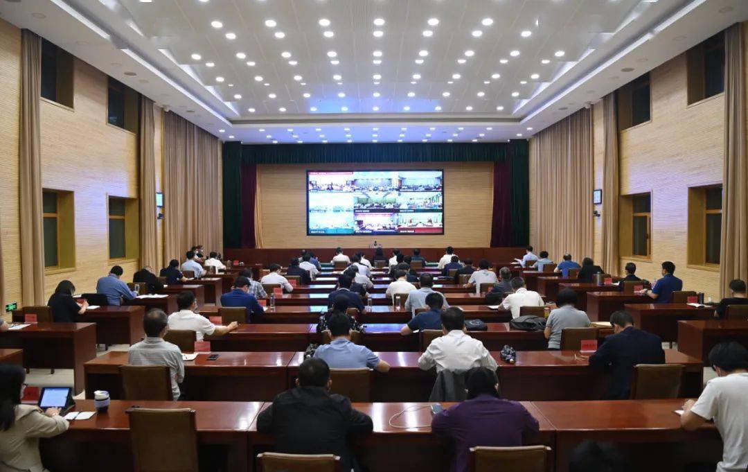 宋华英主持召开市应对新冠肺炎疫情工作领导小组会议