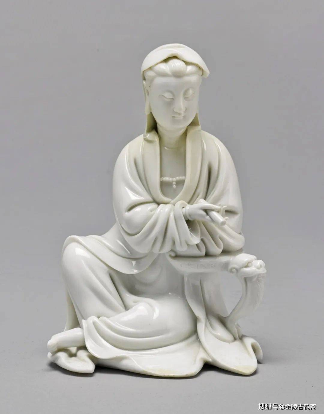 最美中国白”拍出1633万天价，国宝级德化白瓷观音坐像鉴赏_搜狐网