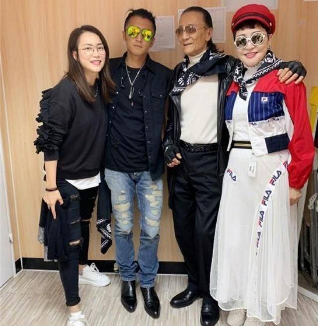 据港媒分析称"播种者"正是内地富商贺丹青,不过霍汶希本尊从未承认亦