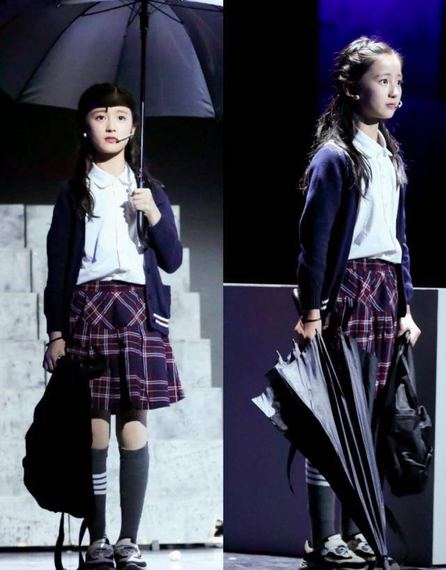 被赞"最美童星"的她,才10岁就挑战香芋衫炫腹,长大还了得?