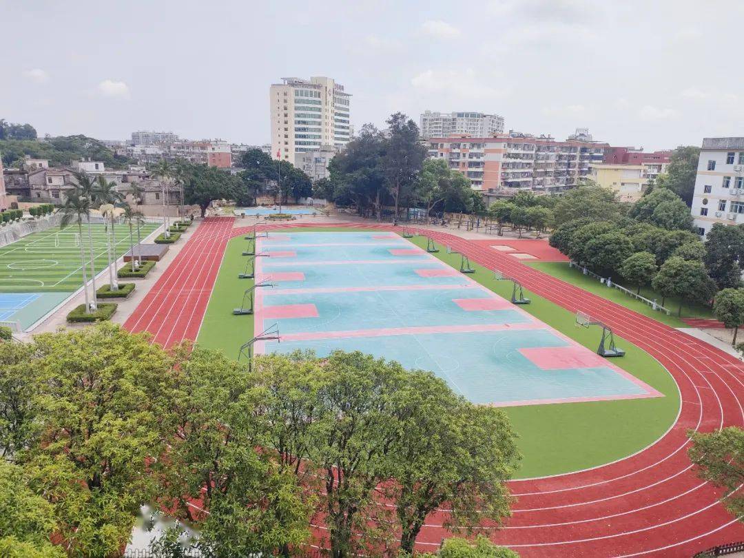 惠安三中运动场跑道改造竣工并投入使用_惠安县_招聘_建设