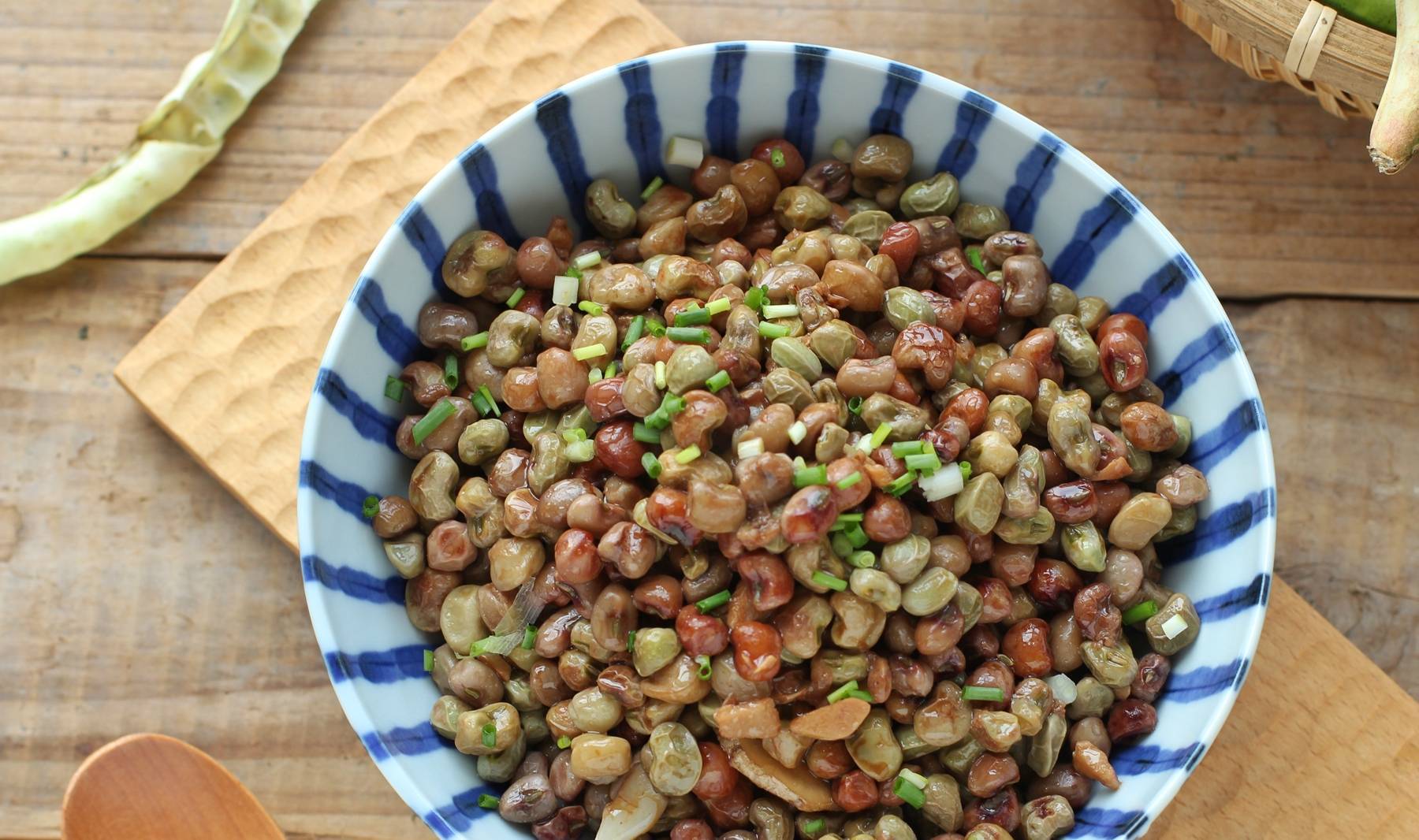 豇豆米现在几乎是买不到,不光是城里买不到,老家也不多,基本上都是