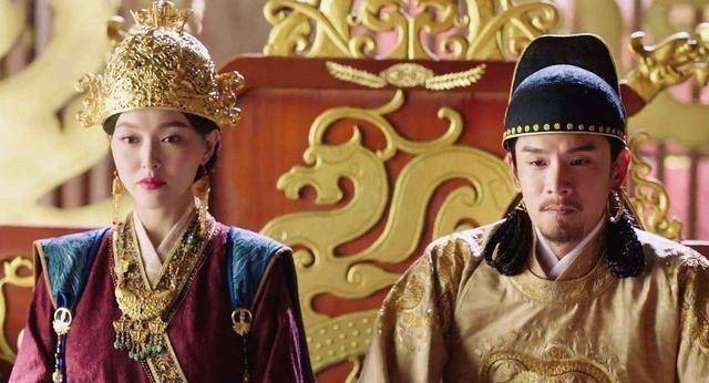 为了国家利益萧太后不惜嫁给汉人权臣:982年10月13日萧绰执政_辽景宗