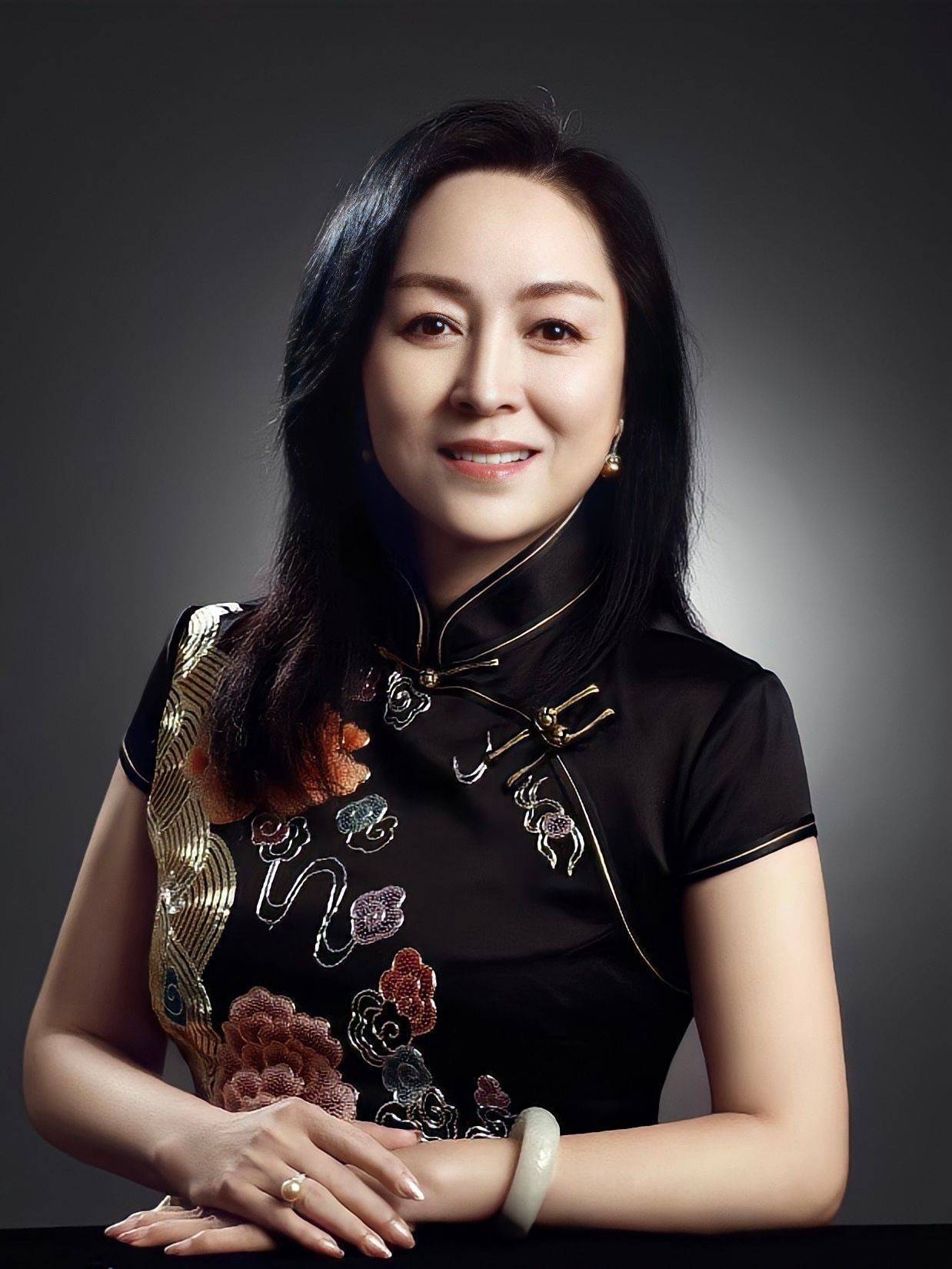 西游当事人:撞天婚马德华被占便宜,真真沈慧芬和爱爱杨凤一斗嘴_关系