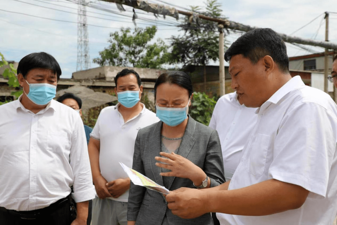 南和区8月26日,任泽区委书记杨蕾到任城镇新时代文明实践所和联通营业