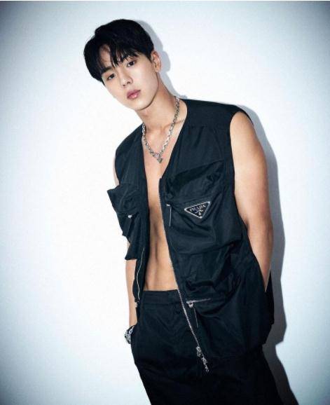 5位运动员出身的国外男星_朴叙俊_宋仲基_选手