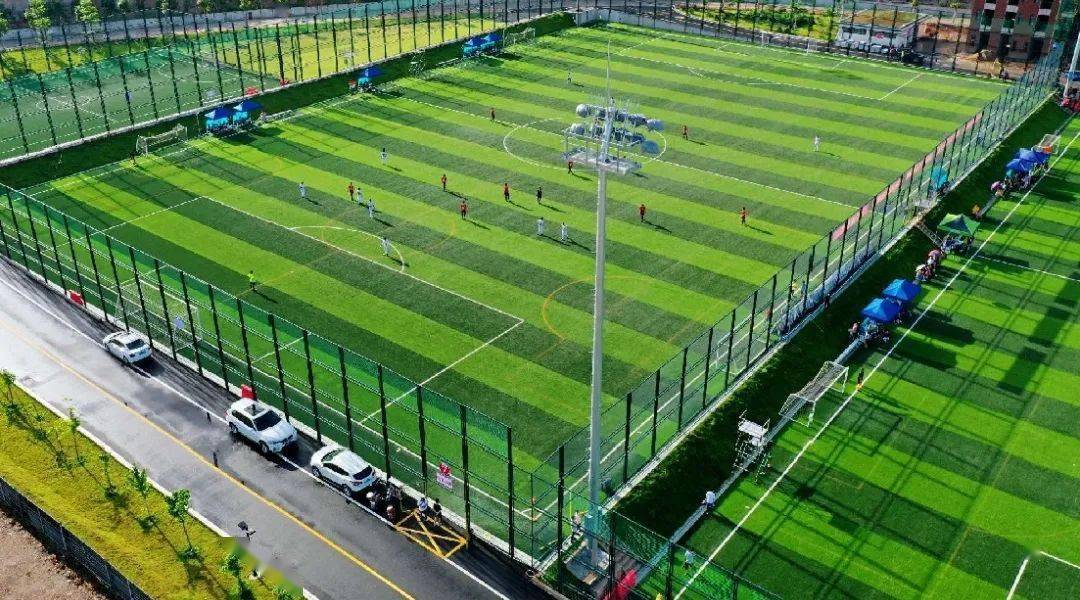 2022年横陂足球特色小镇"迎国庆"青少年足球邀请赛_进行_休闲_运动