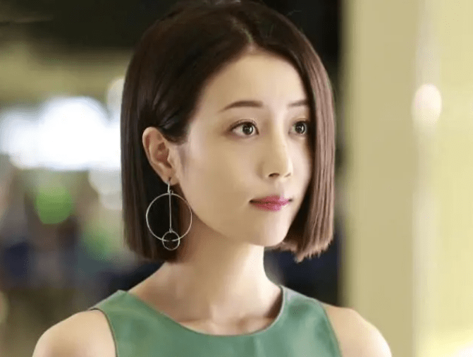 杨幂捧不红的"嘉行四美",各自的缺点都非常明显,真心带不动!