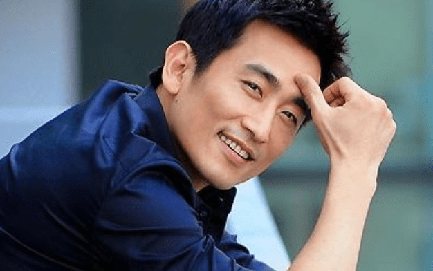 52岁复出帅到没朋友,三十年越老越帅,他儿子颜值却一言难尽_车仁表