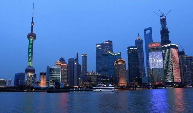 我国夜景最美的三个城市，重庆只能屈居第三，第一你绝对想不到！