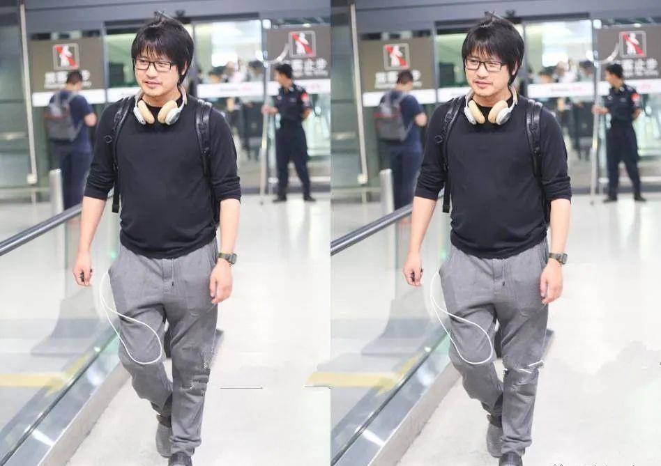 38岁韩寒变成这样了,一张腹肌照火上热搜!网友:男神!_训练_健身_运动