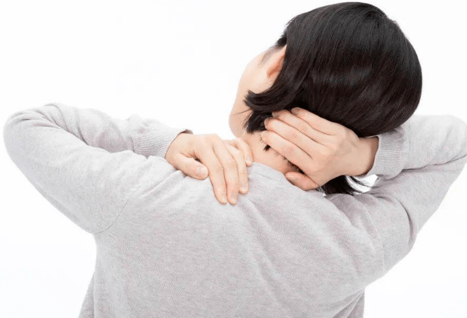 落枕可能是身体发出的"求救信号",正确做法在这里!_按摩_患者_肌肉