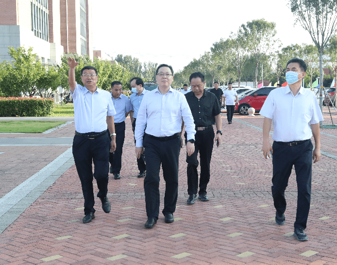 市委常委,副市长刘冰调研指导疫情防控和校园安全工作_教育_濮阳_刘冰