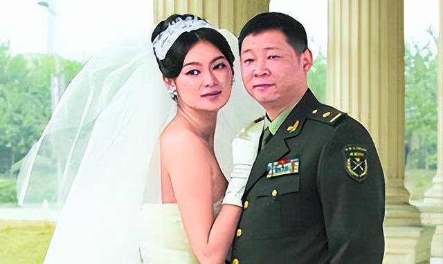 选美冠军胡敬:嫁"三德子"赵亮后放弃事业,婚后生两娃日子幸福_生活
